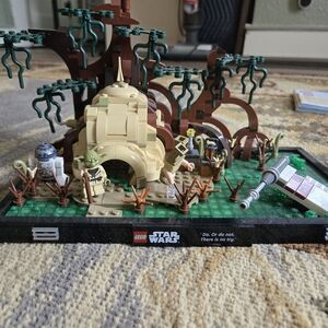 LEGO Star Wars Yoda's Hut Set